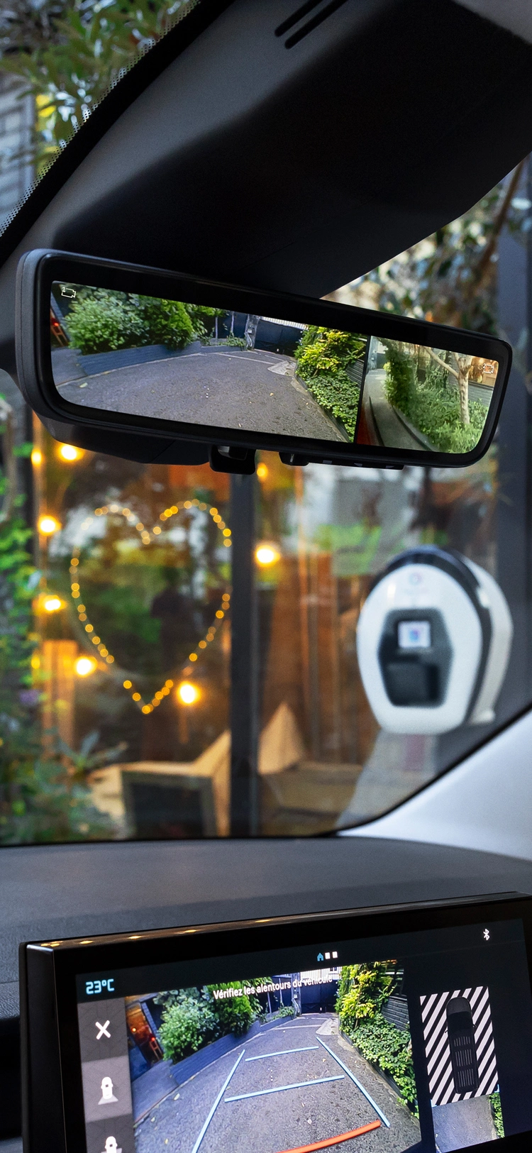Vista interior de carga Citroën ë-Jumpy eléctrica sistema Moduwork para cargas largas, alternativa EV flexible